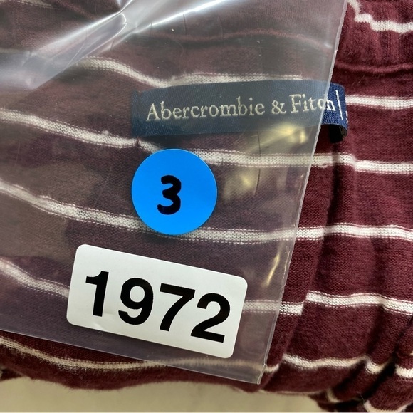Abercrombie and Fitch Size Medium long sleeve shirt - Picture 5 of 5